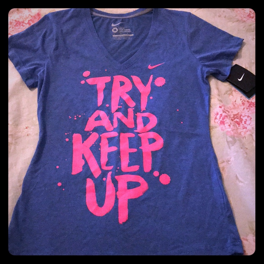 ⭐️ BRAND NEW ✔️Nike Women’s Dri-Fit T-Shirt 👏🏽🎀